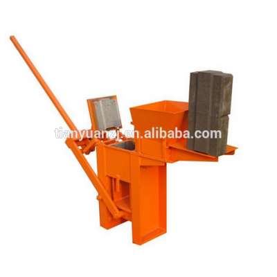 interlocking stabilized soil block machine QT2-40 laying